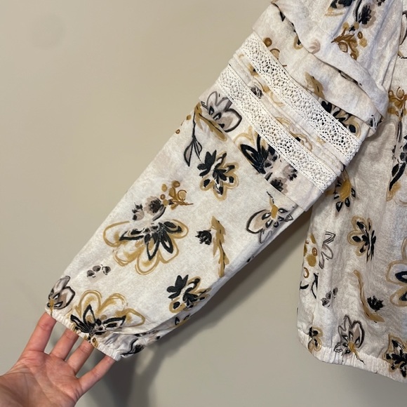 Jessica Simpson Cotton Floral Balloon Sleeve Peasant Top - Picture 5 of 9